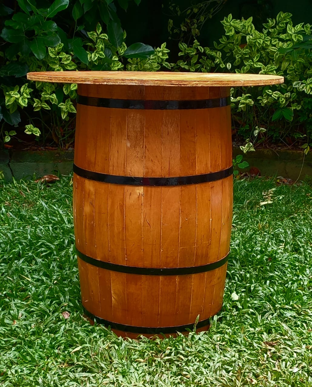 Barrel 
Width : 17 Inches
Height :31 Inches
Round top 3 feet Diameter