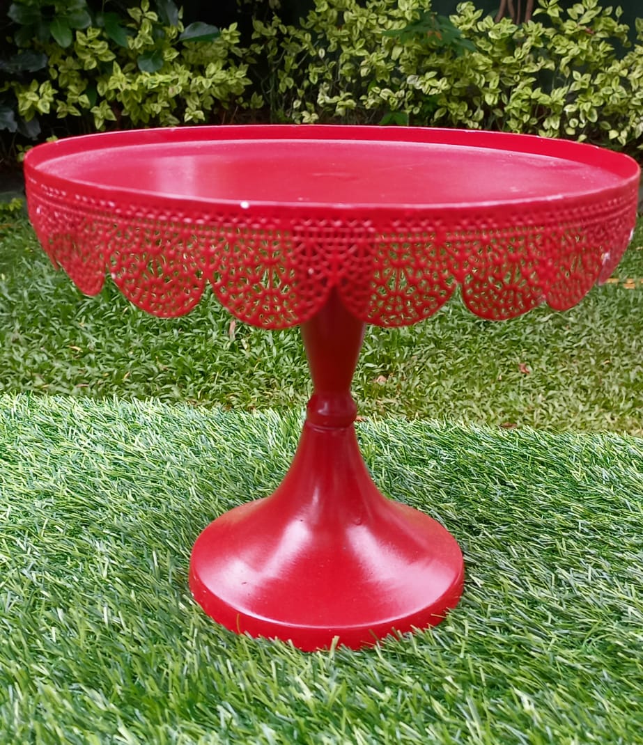 red lace cake stand