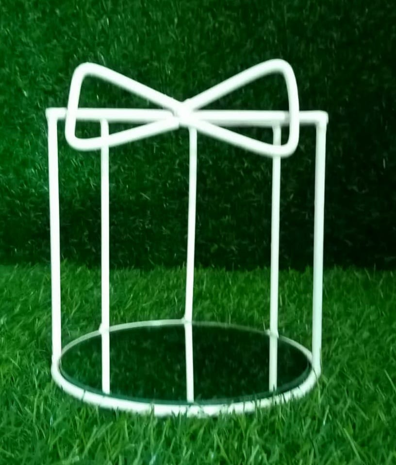 Bow Stand
6 Diameter
6 Height