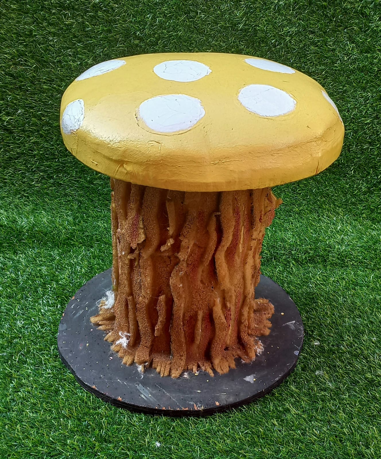 mushroom yellow Xtra Large