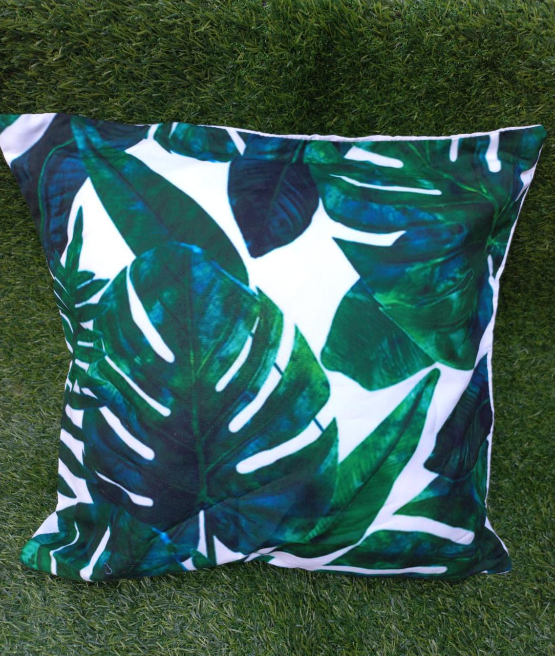 Leaf Designed Cushion